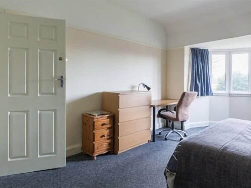 Birmingham Guest House 2 - Room