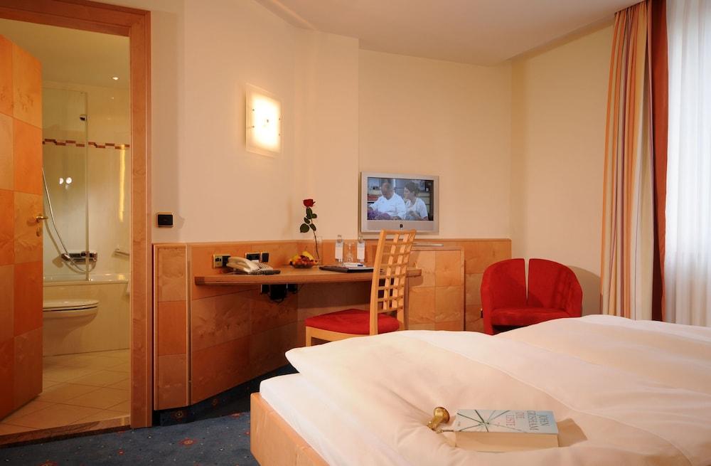 Hotel Torbräu - Room
