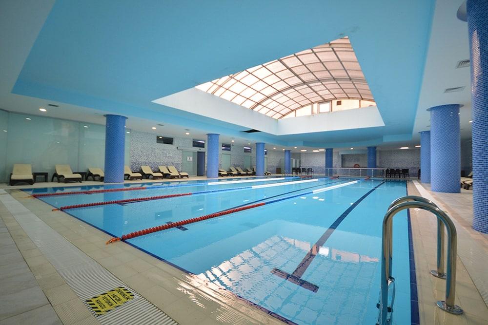 فوار هوم توياب - Indoor Pool