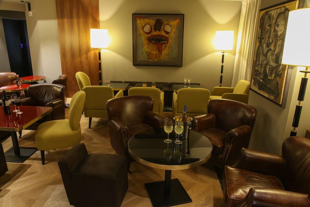 Triviho Hotel - Lobby Lounge