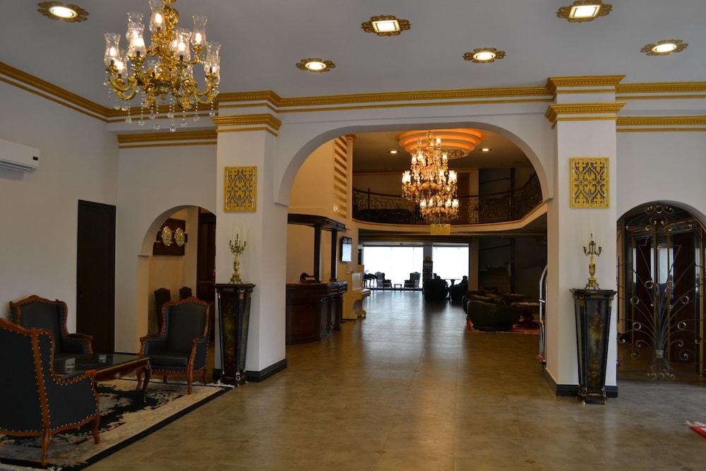 Hotel Sputnik Batumi - Lobby