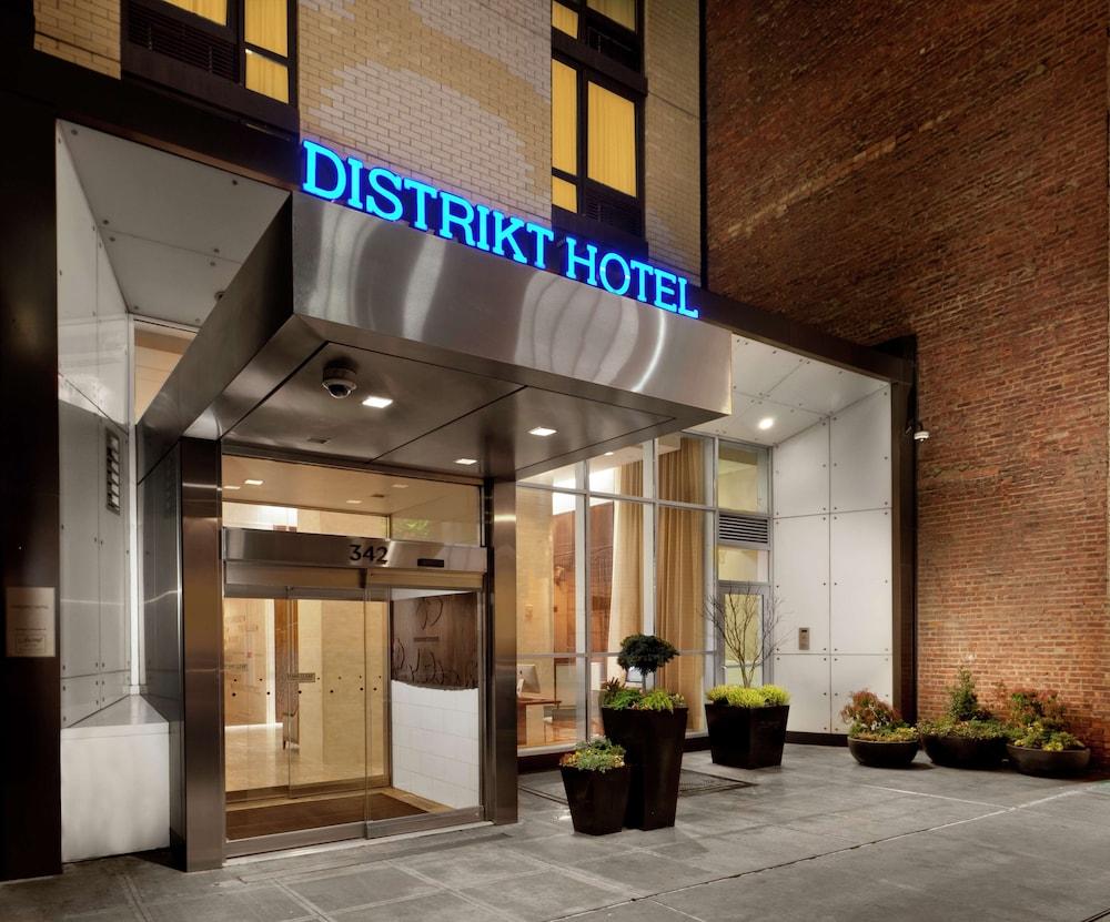 Distrikt Hotel New York City, Tapestry Collection by Hilton - Featured Image