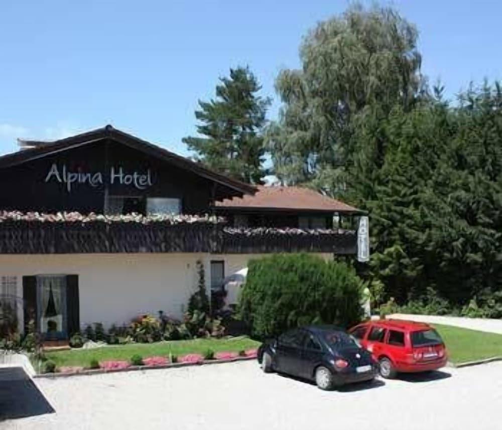 Alpina Hotel - Featured Image