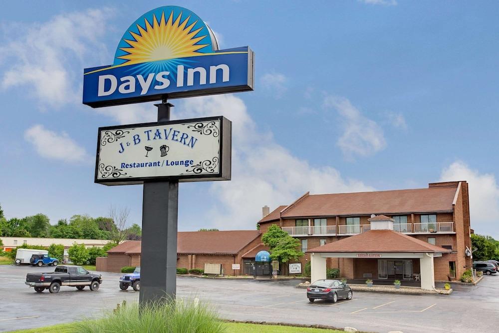 Days Inn by Wyndham Cincinnati East - Featured Image