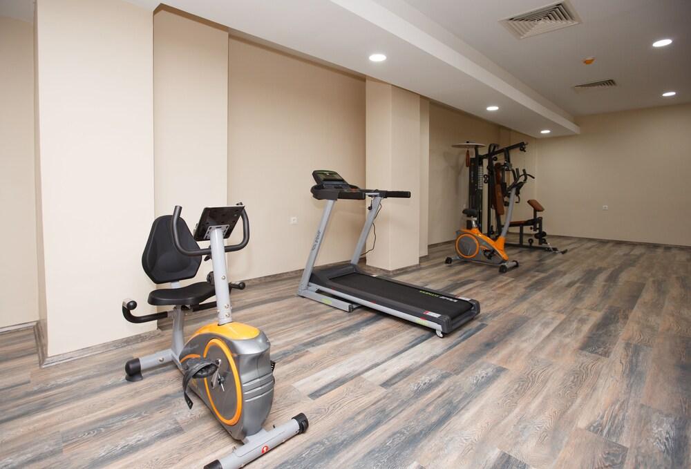 Grand Mela Hotel - Fitness Facility