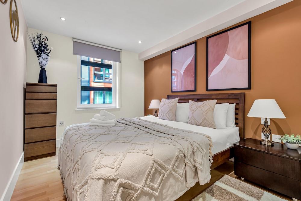 1 Bed Serviced Apartment near Blackfriars - Room