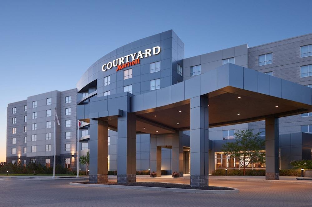 Courtyard by Marriott Calgary Airport - Featured Image