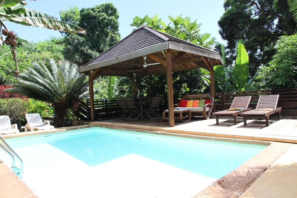 Villa Maora - Pool