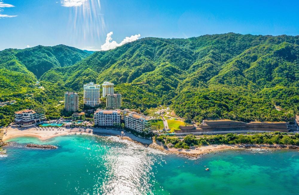 Garza Blanca Preserve Resort & Spa - All Inclusive - Featured Image