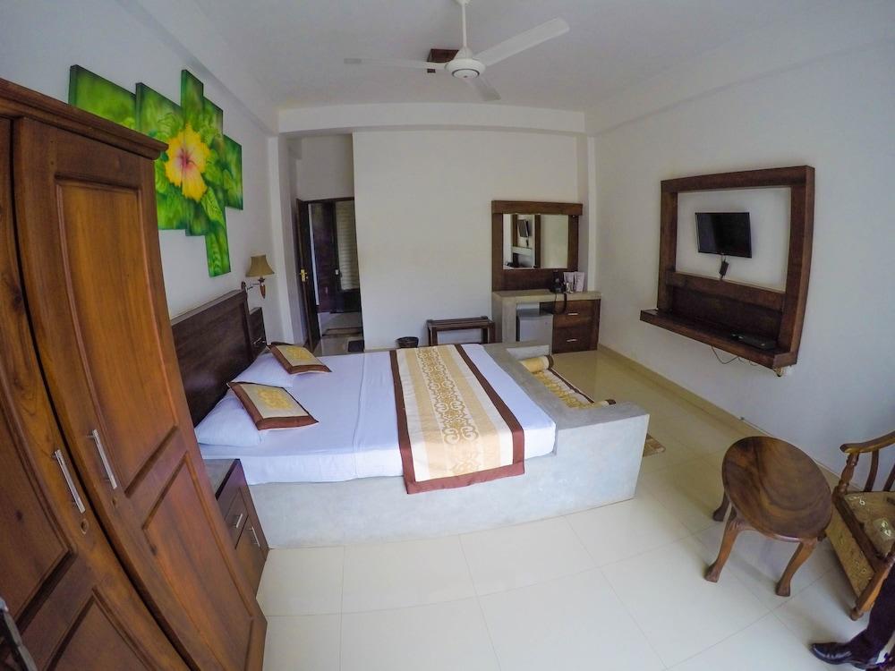 Hotel Sunrich Kandy - Room