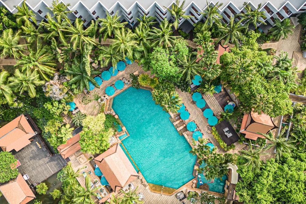 Avani Pattaya Resort - Exterior
