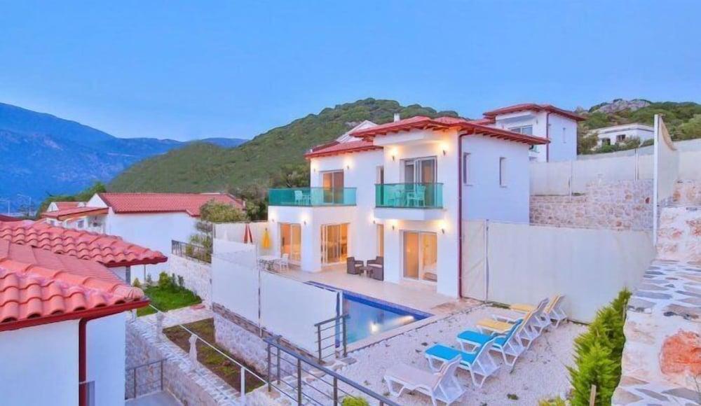 Kas 3 Bedrooms Villa With Private Pool - Featured Image