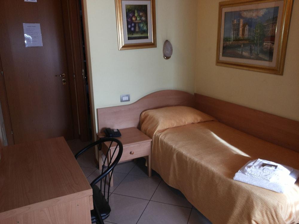 Hotel Le Querce - Room