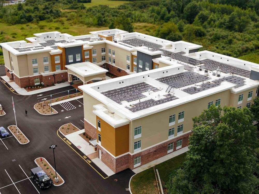 Homewood Suites by Hilton Hadley Amherst - Aerial View