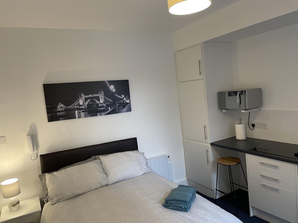 Apartment 2, Coundon House Coventry West Midlands - Featured Image