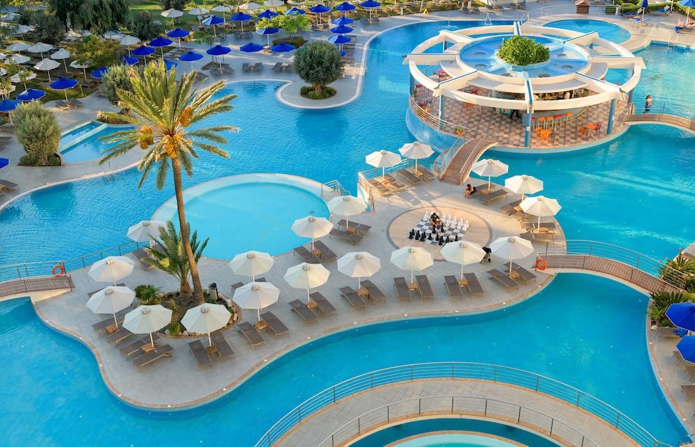 Atrium Platinum Luxury Resort Hotel & Spa - Outdoor Pool