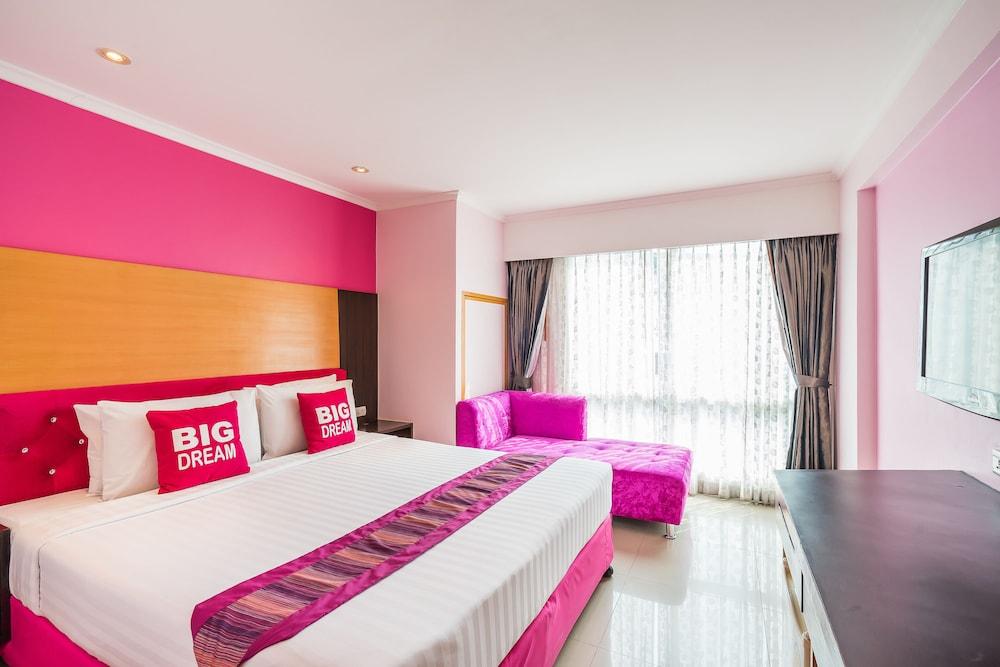 Citin Pratunam Bangkok Hotel by Compass Hospitality - Featured Image