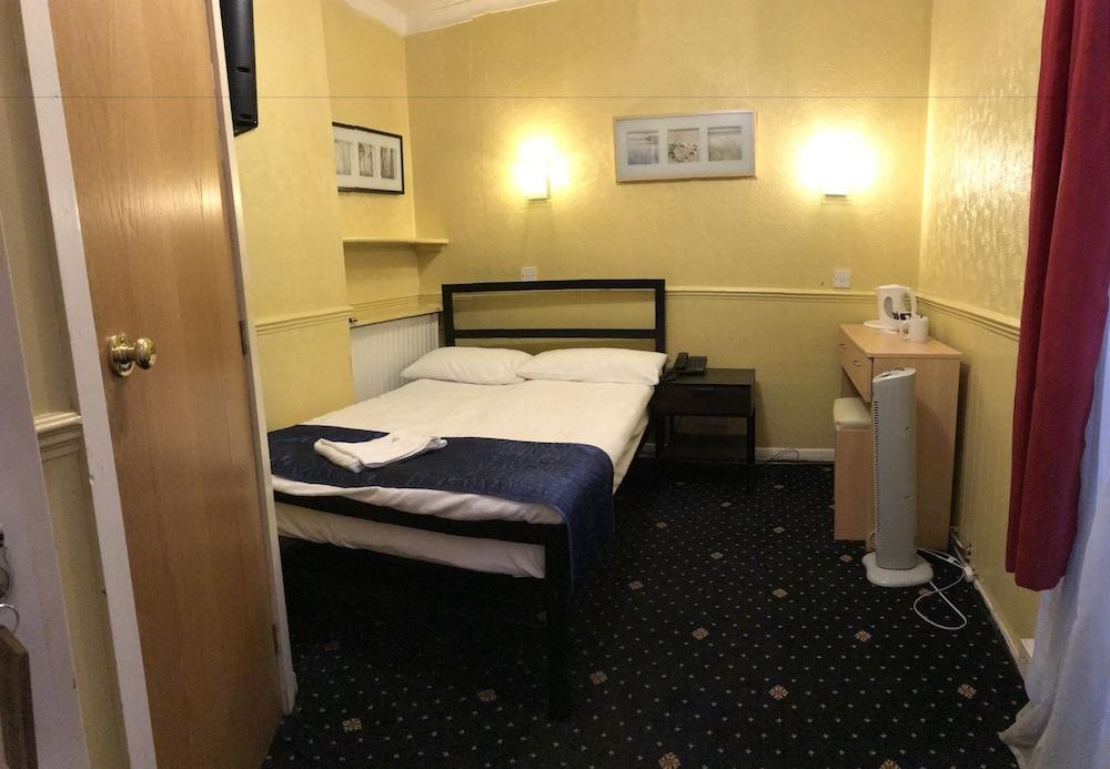 Springfield Hotel London - Room