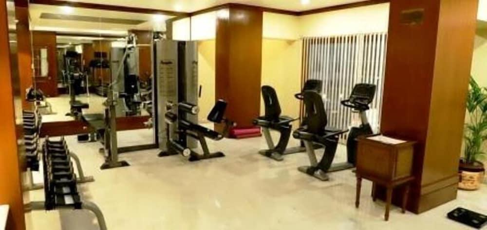Dynasty Hotel - Gym