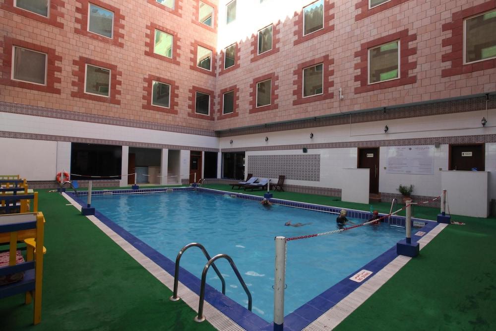 Ramee Guestline Hotel Qurum - Indoor Pool