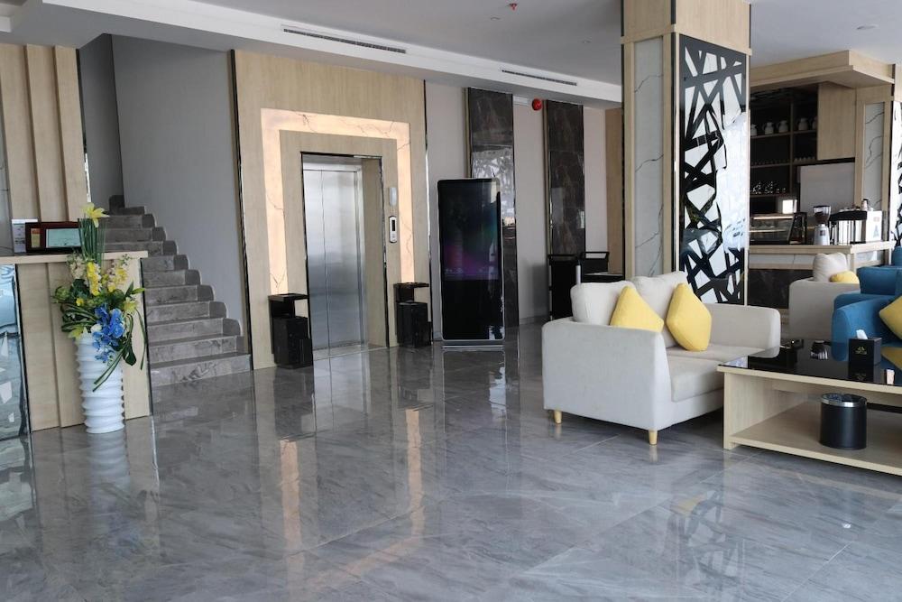 Masharef Al Alam Furnished Residential Units - Lobby