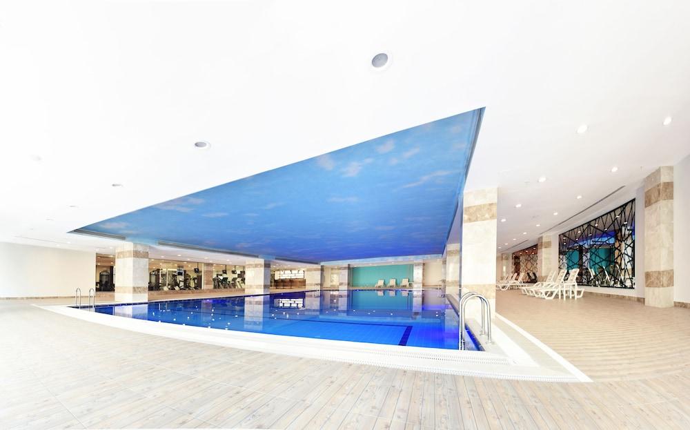 Ramada Plaza by Wyndham Malatya Altin Kayisi - Indoor Pool