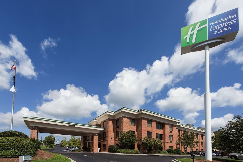 Holiday Inn Express Hotel & Stes Columbia I-20 at Clemson Rd, an IHG Hotel - Featured Image