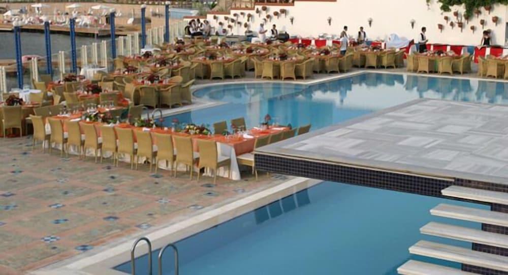 Kismet Hotel - Outdoor Pool