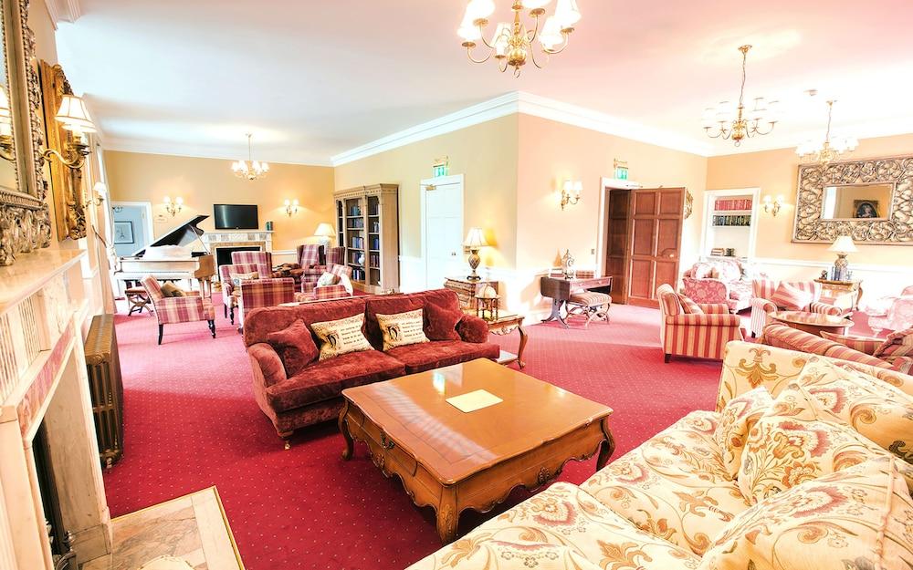 Carberry Tower Mansion House and Estate - Lobby Lounge