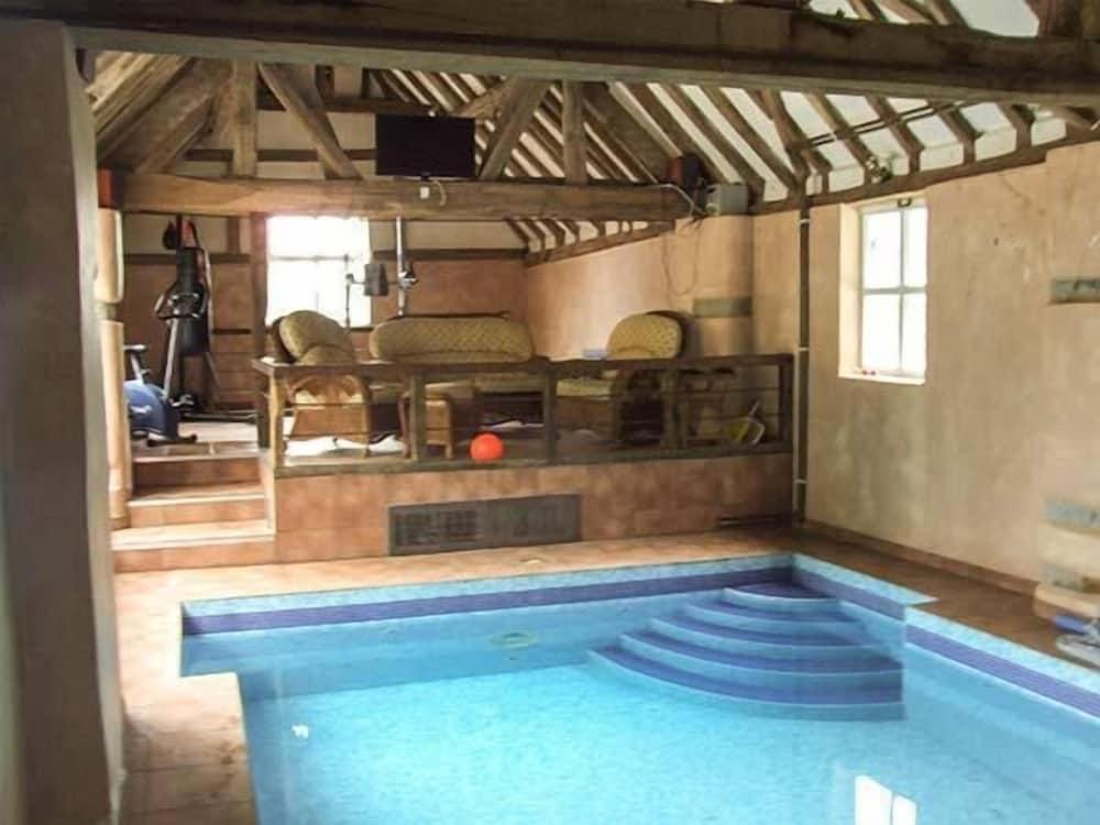 Finwood Cottage 1 - Interior