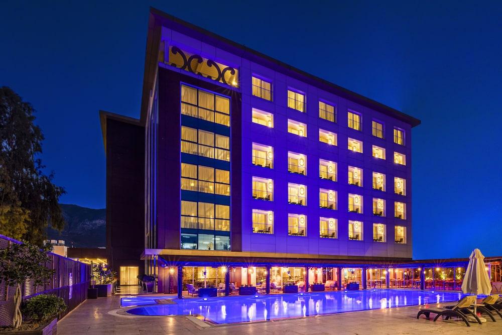 Grand Pasha Hotel & Casino & Spa - Featured Image