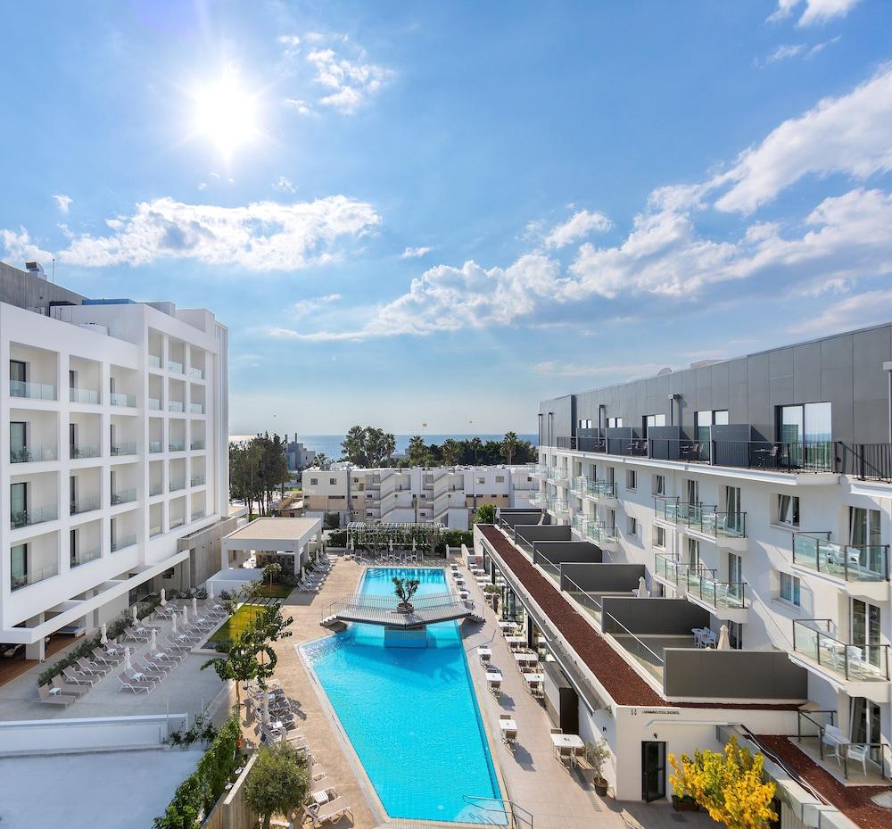 Anemi Hotel & Suites - Featured Image