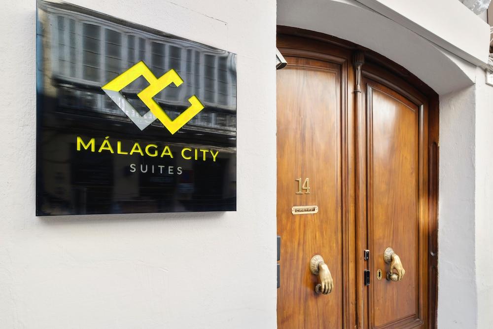 Hotel Málaga City Suites - Featured Image