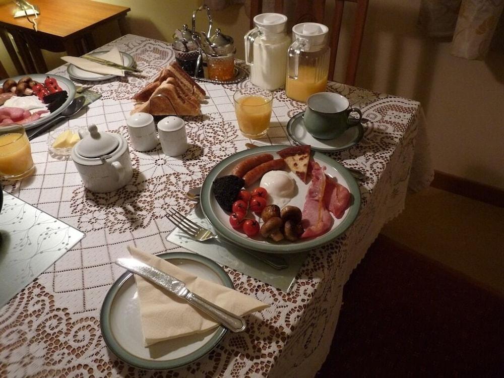 Ardwell Bed & Breakfast - Featured Image