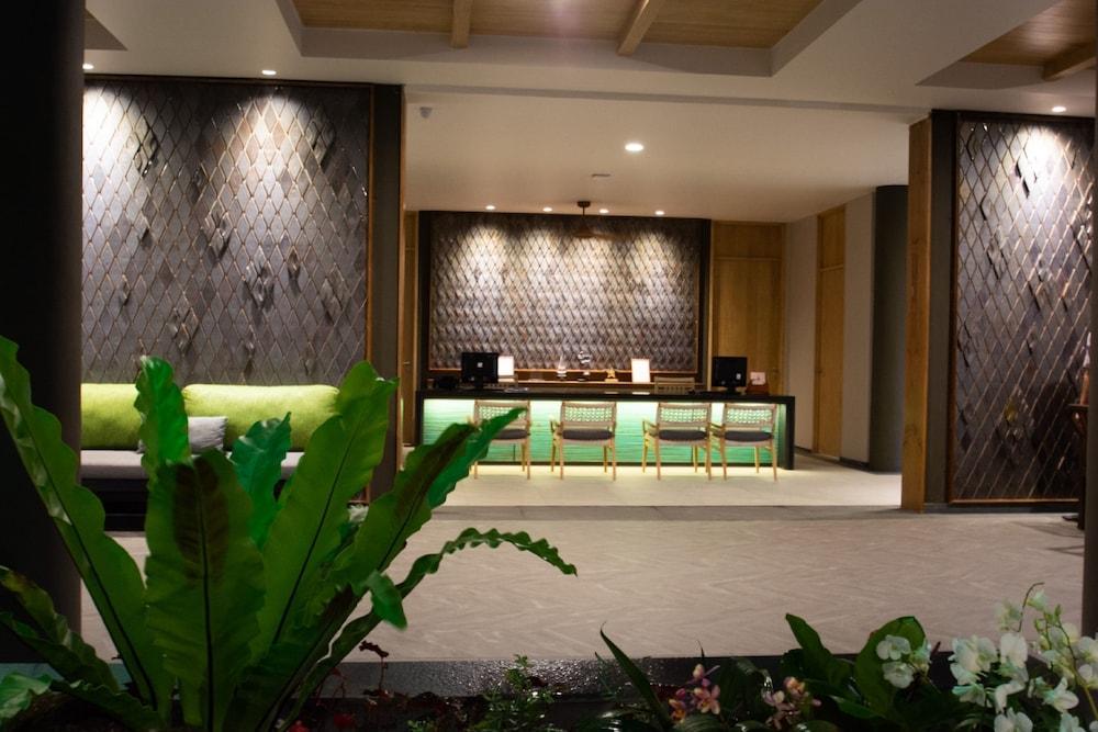 Andaman Cannacia Resort & Spa - Lobby