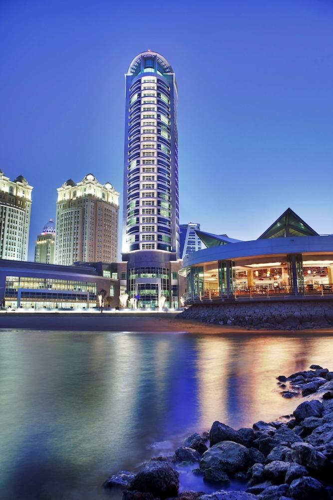Hilton Doha - Exterior