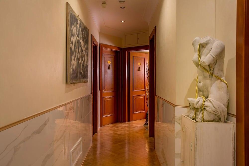 Luxury Rooms H 2000 Roma - Interior