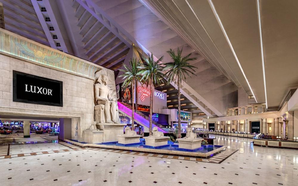 Luxor Hotel and Casino - Lobby