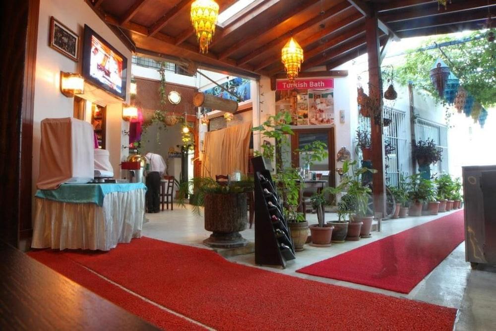 Sevin Hotel - Lobby