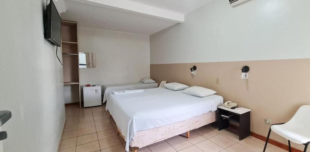 Hotel El Pilar - Room