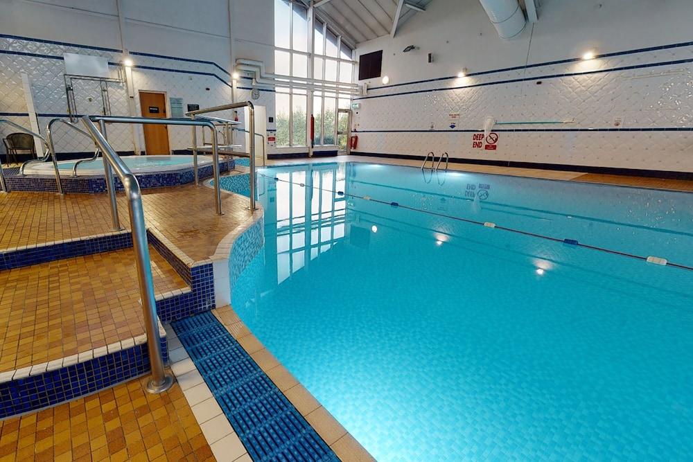 فيليدج هوتل ليفربول - Indoor Pool