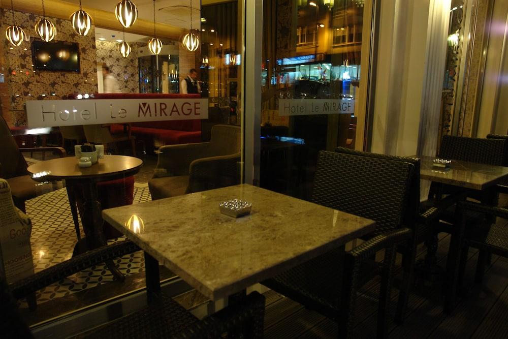 Hotel Le Mirage - Lobby Lounge