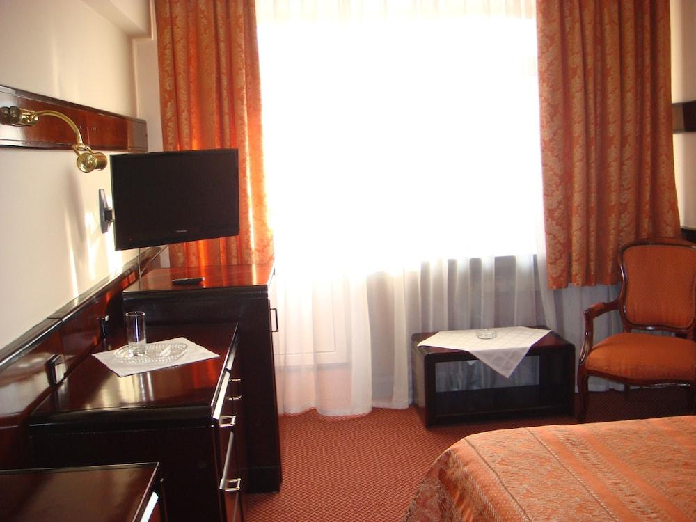 Hotel Otrar - Room