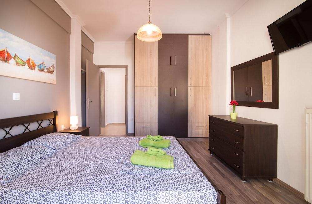 Michalis Apartments - Room