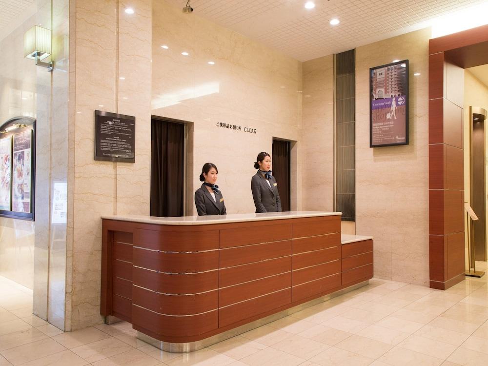 Hotel New Hankyu Osaka - Lobby