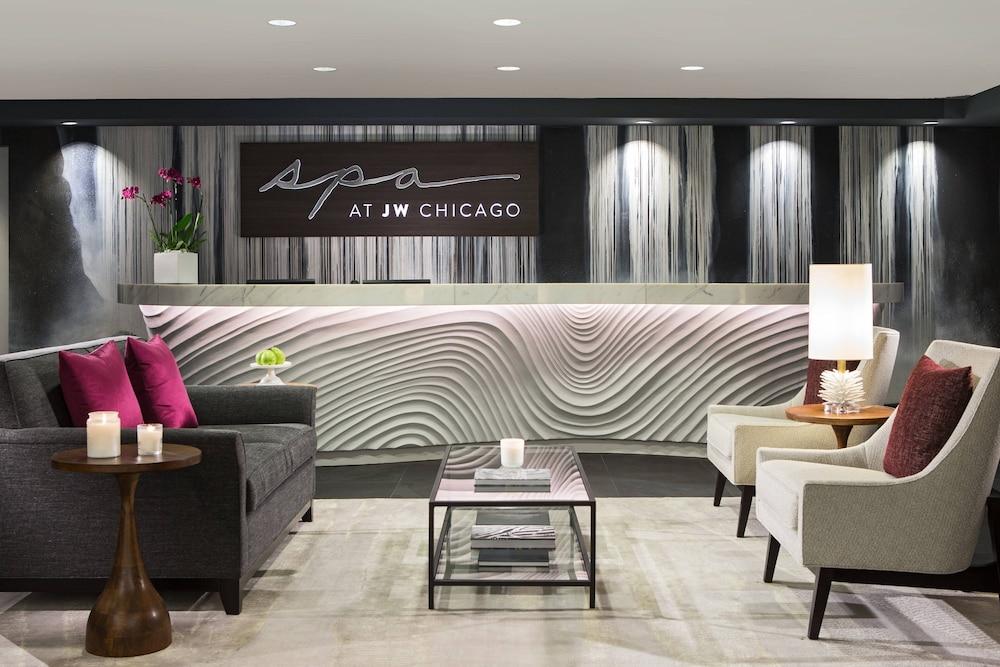 JW Marriott Chicago - Lobby