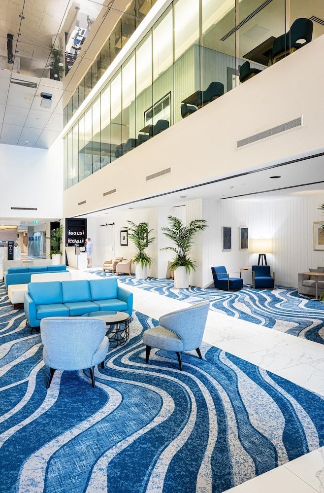 Hilton Surfers Paradise Hotel & Residences - Lobby