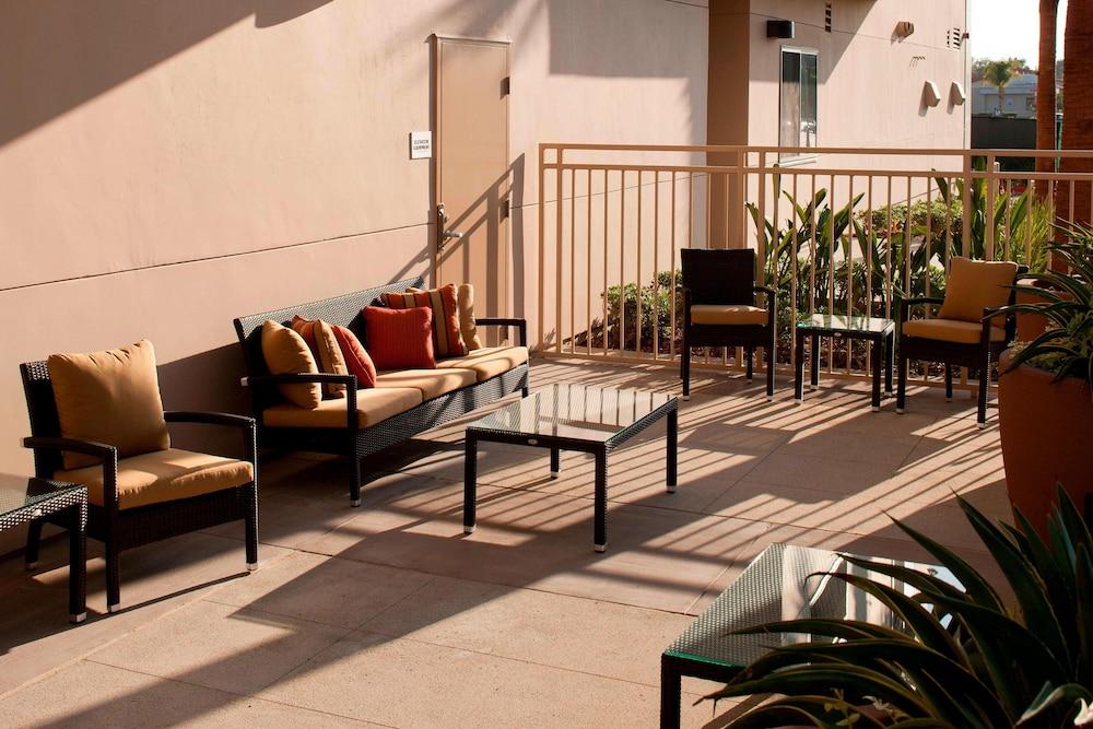 Courtyard by Marriott Santa Ana Orange County - Exterior
