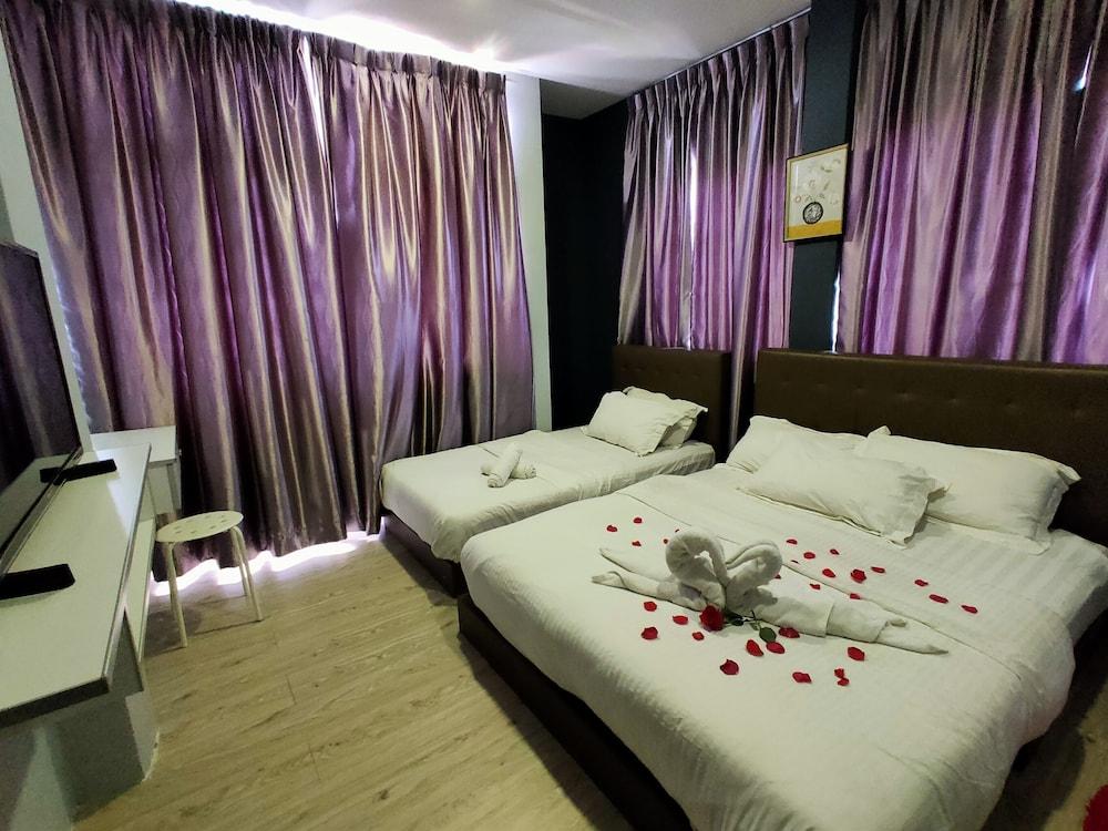The b'Hotel Kajang - Featured Image