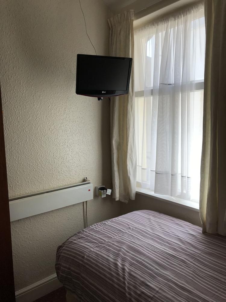The Alondra Hotel - Room